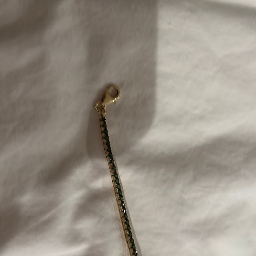 Gold and green stone bracelet with clasp